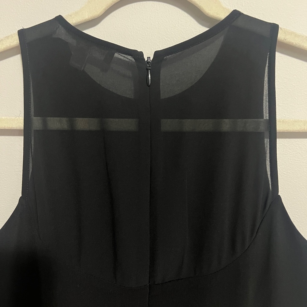 Banana Republic Black Sleeveless Ruffle Bottom dress. Women’s 4 - Picture 6 of 10
